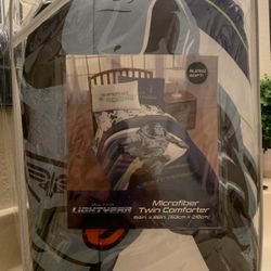 Disney PIXAR Toy Story Lightyear Microfiber Twin Comforter  64” X 86. “ 