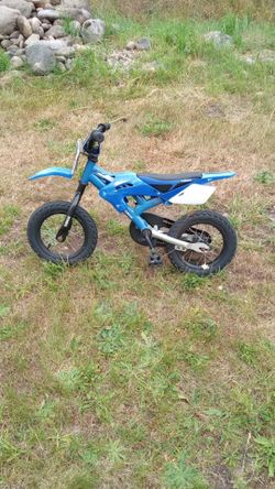 Yamaha 12" moto BMX bike