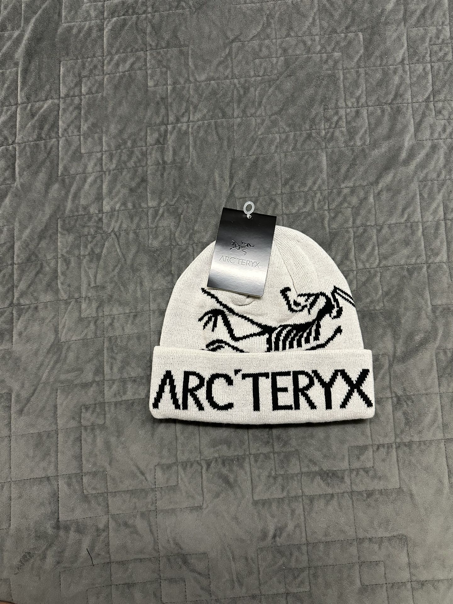 Arcteryx Spell Put Gray and Black Beanie 
