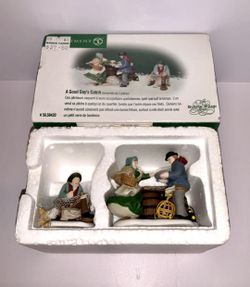 Department 56 Dickens’ Village: “A Good Day's Catch” Complete 2pc Set With Box