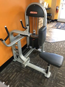 Star Trac Commercial Seated Row- Great Condition