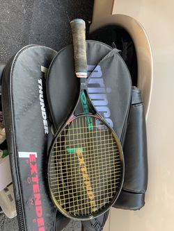 2Tennis racket