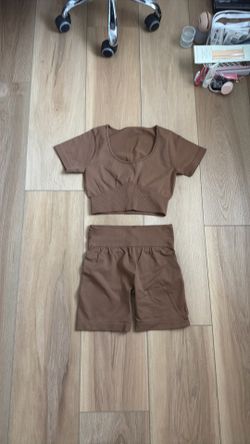 Women’s two piece brown workout set
