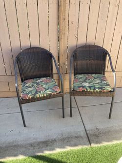 Sillas de patio a solo $15
