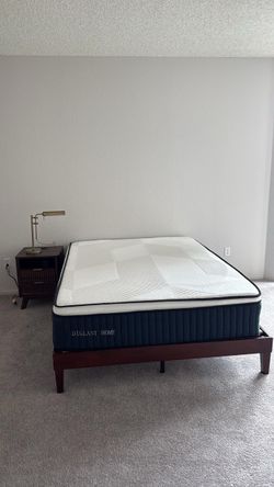 Bed frame, mattress, nightstand and lamp