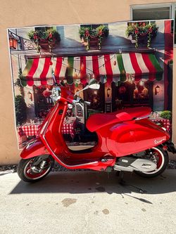 2022 Red Edition 150cc Vespa Primavera 1294 With Helmet