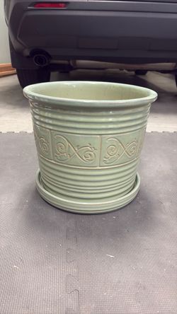 Ceramic pot
