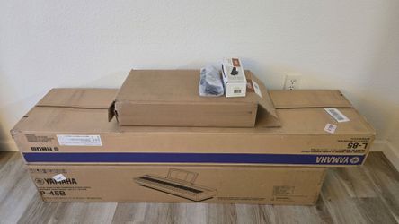 YAMAHA P-45 HOME/STUDIO BUNDLE - BLA