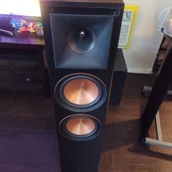 klipsch speaker $350 One  Pc