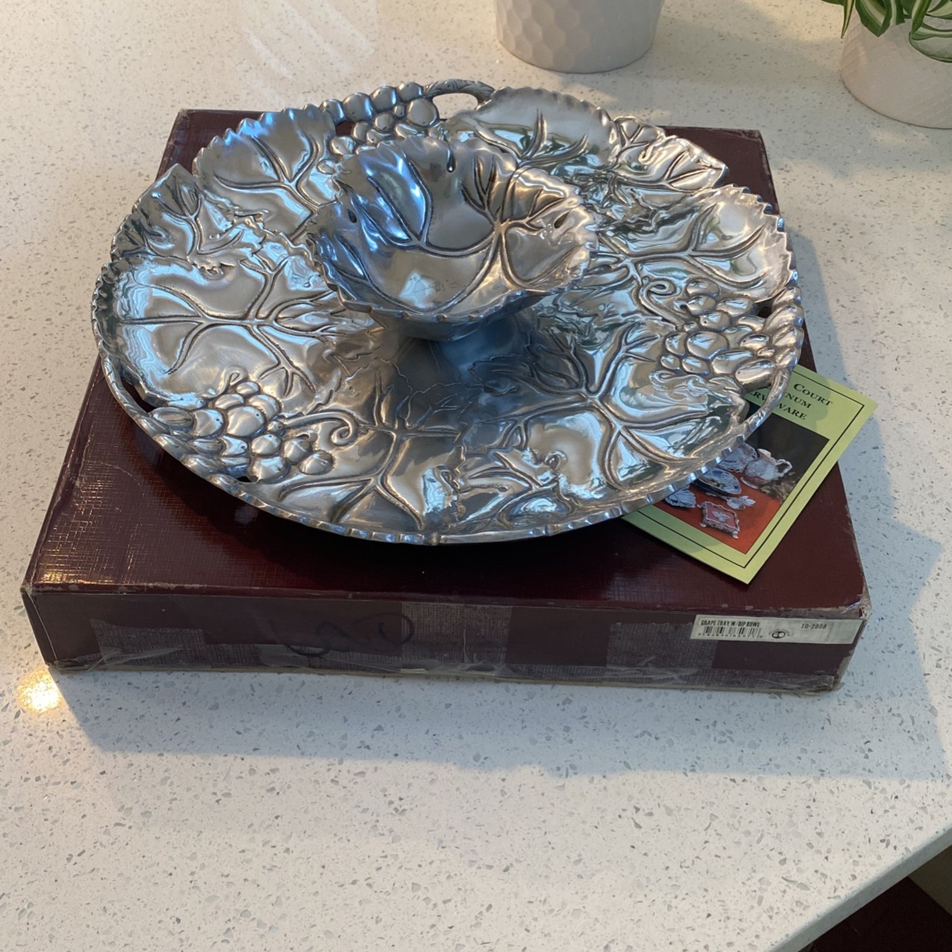 Arthur Court Grape Tray With Dip Bowl