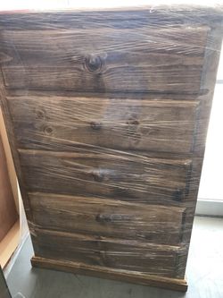 Solid Wood 5Drawer Chest With Heavy Duty metal glides