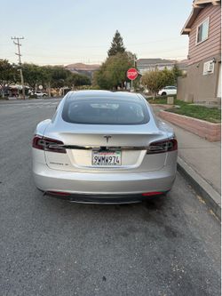 2013 Tesla Model S