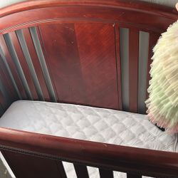 Baby crib 
