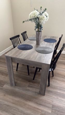 Dining room set