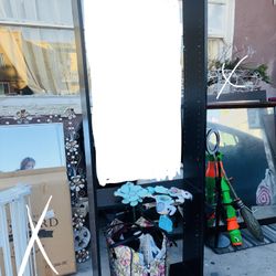 Free Items , Free Shelf That Need The Back Or It Can Be Used as Fire Wood