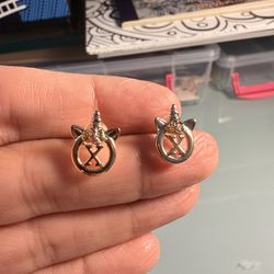 Initial earrings X