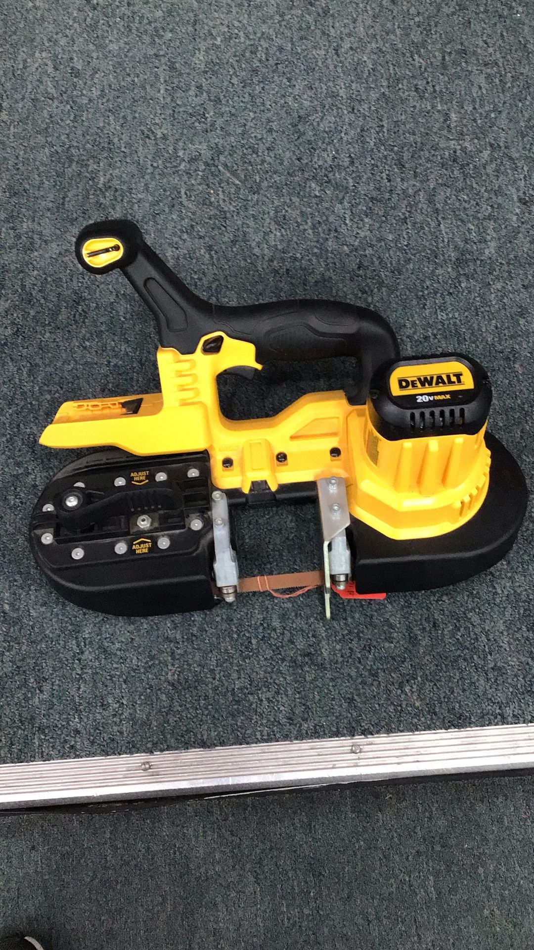 DEWALT 20V MAX LI-ION BAND SAW (TOOL ONLY)