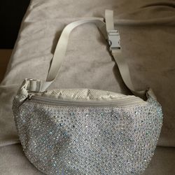 wristlet fanny pack