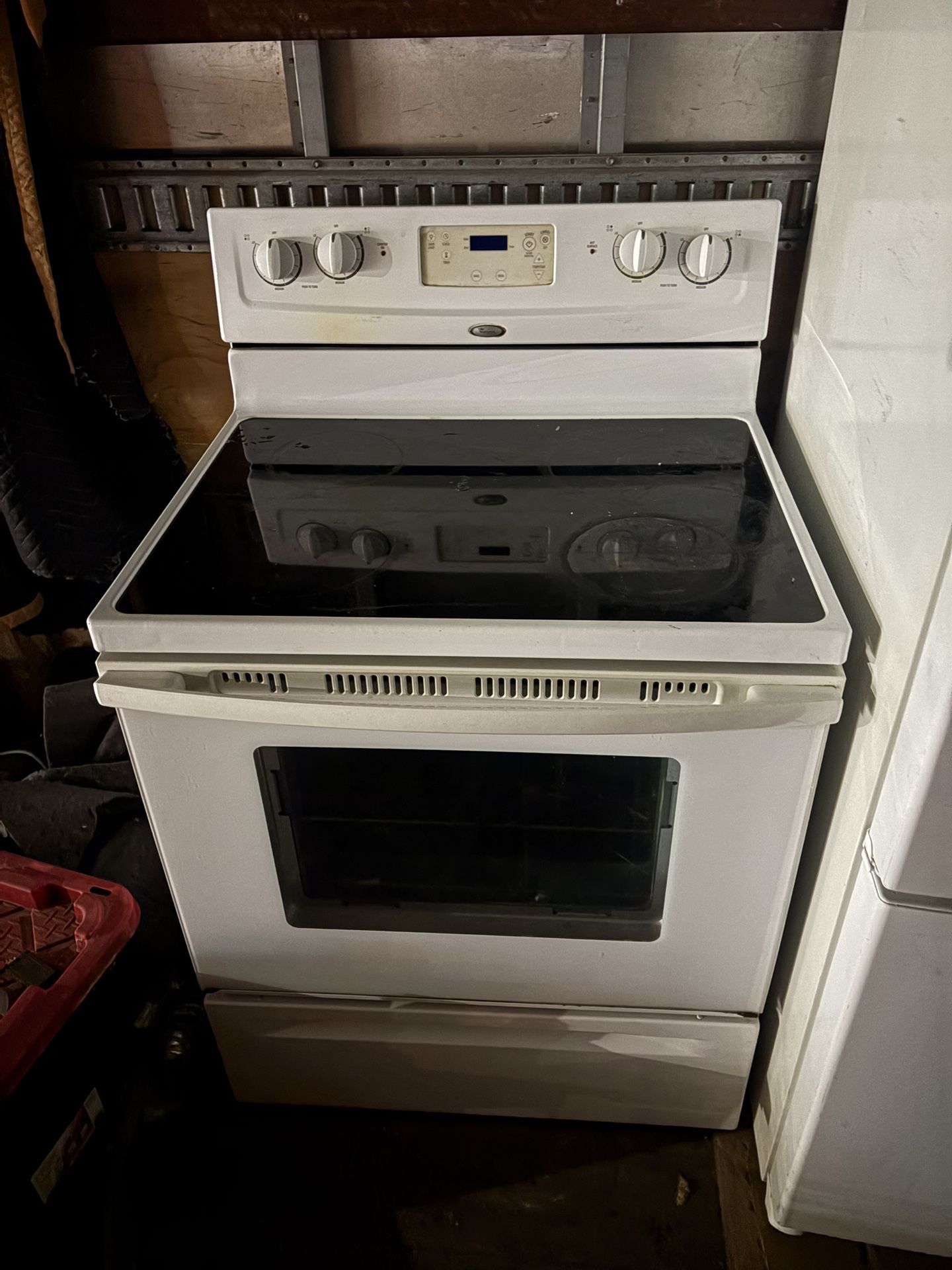 LG RefrigeratorElectric Stovesamsung Electric Stove