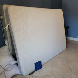 Queen-Size Sleep Number Mattress W/Remote
