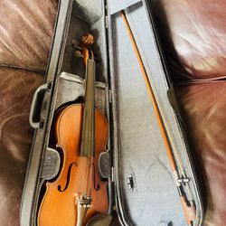 Santini 4/4 Violin