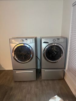 Frigidaire affinity, gray washer and dryer