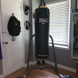 Everlast ® Power-Core ™ Heavy Bag Set (weights not included)