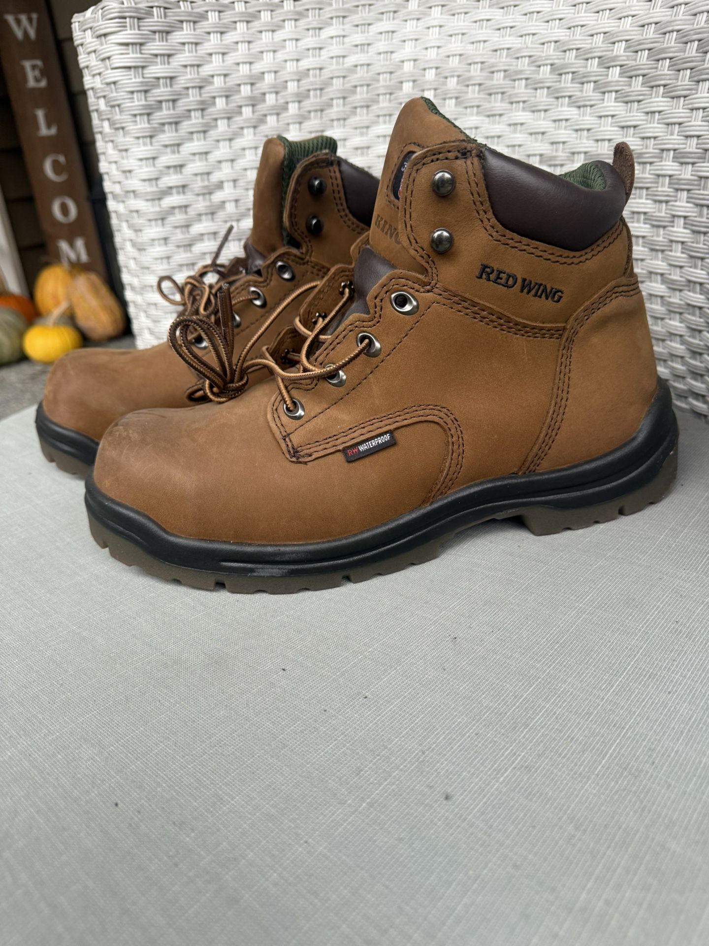 New - Red Wing 2240 - Men's 6-inch Waterproof Safety Toe Boot Size 10.5