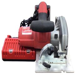 Milwaukee  M18 18V Lithium-Ion Cordless 6-1/2 in. Circular Saw
