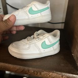 Baby Nike 