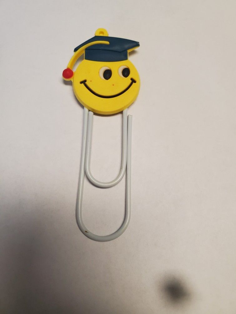 Jumbo Paper Clip Emoji Graduation 