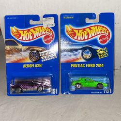Hot Wheels Toy Cars Pontiac Fiery 2M4 And Aero flash Toy 