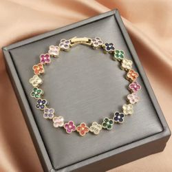 Clover 7in Bracelet With Closure Stainless Steel  