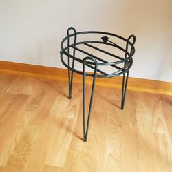 One Plant Stand