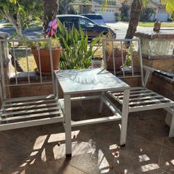 Patio Table And Chairs $15