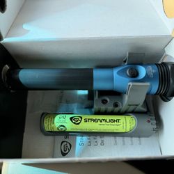 streamlight 75476 flashlight : Tools & Home Improvement Produces up to 640 lumens (high) Streamlight Stinger LED HL-75476 800