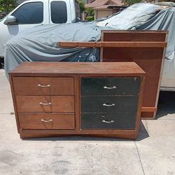 6 Drawer Wood Dresser With Mirror 