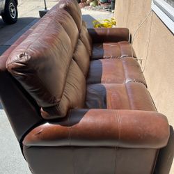 Leather Sofa/couch