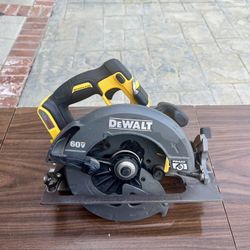 DeWalt 60v Flex Volt 7-1/4” Circular Saw