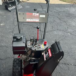 Snaapper Snow Blower 7 Hp With Reverse Electric Start