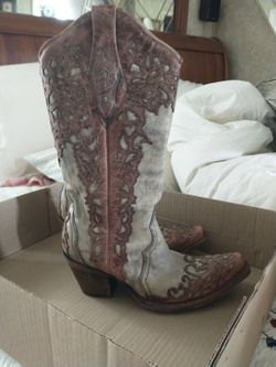 Corral Boots  . Womens "Cowboy Boots" New