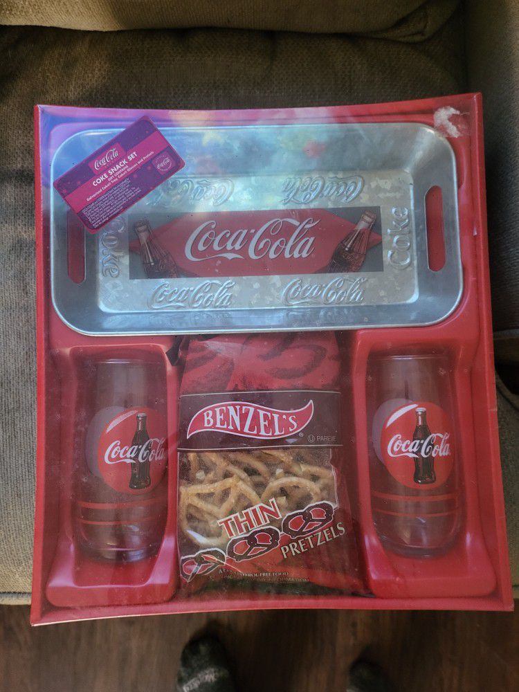 Vintage Collectible Coca Cola Set