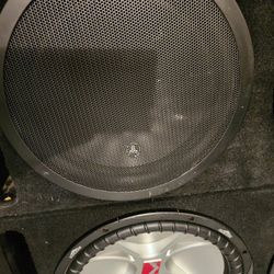 Jl Audio 12w6. For Sale.  Only One.  