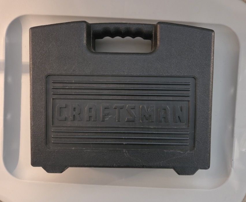 Craftsman 9.6 Volt 3/8" Cordless Drill With Charger Kit 