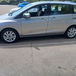 2012 Mazda Mazda5