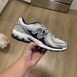 New Balance 860 Silver 