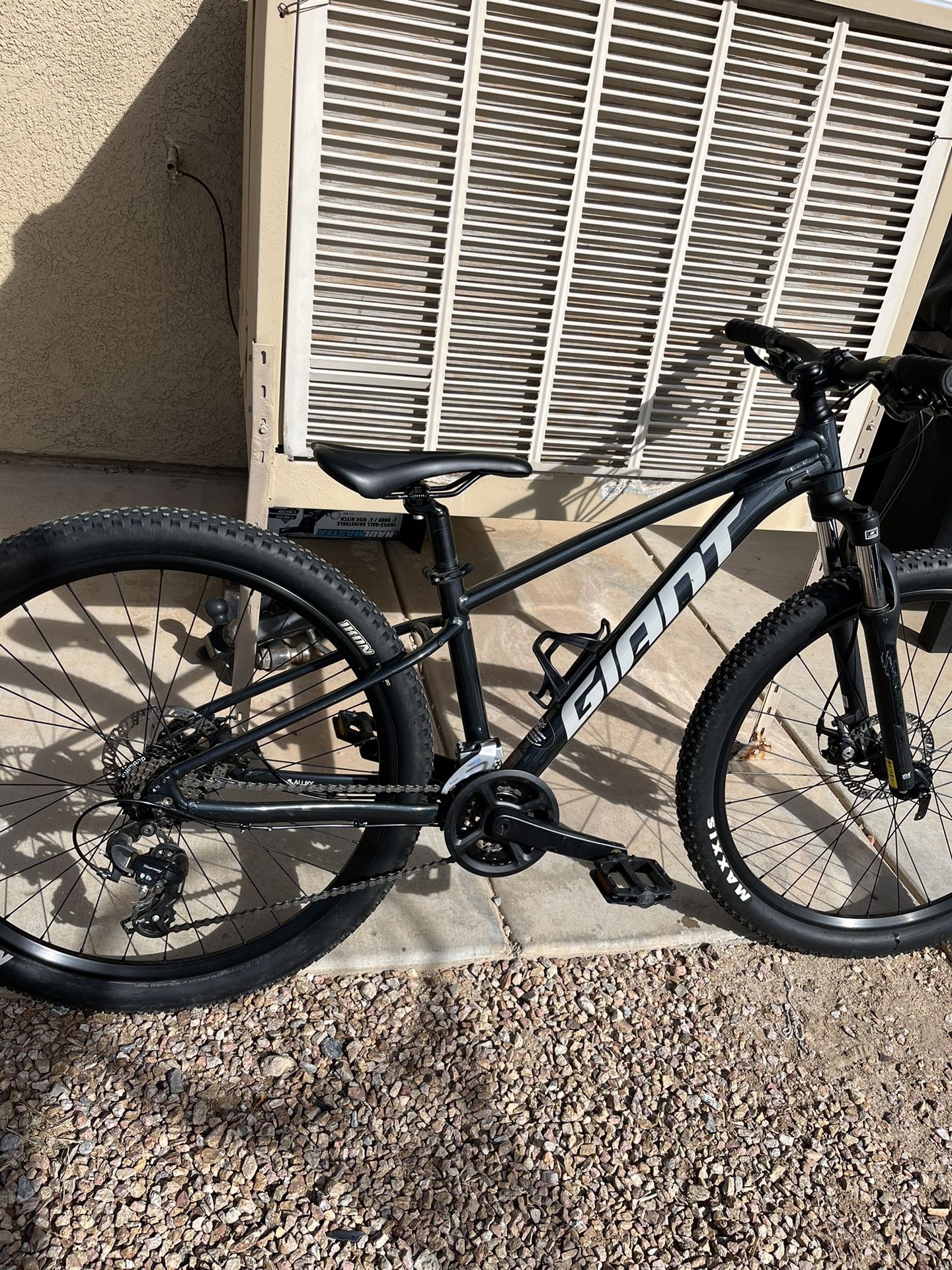 Xs Giant Talon 7 Speed  Mountain Bike 