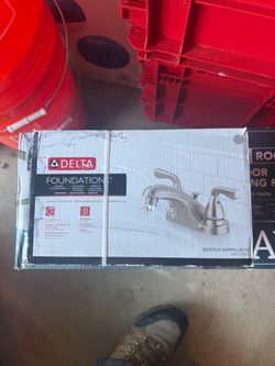Delta Foundations Centerset Bathroom Faucet