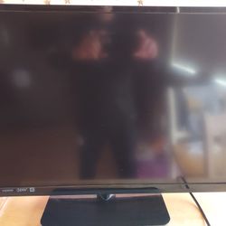 32-in Vizio TV