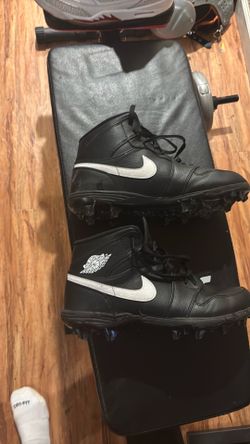 Jordan 1 Mid TD "Black/White" Men's Football Cleat